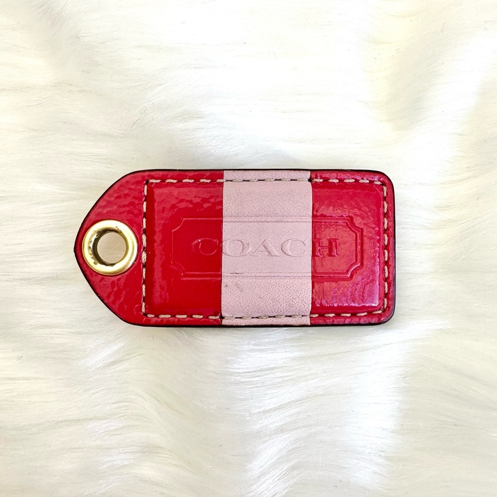 COACH POPPY TAG